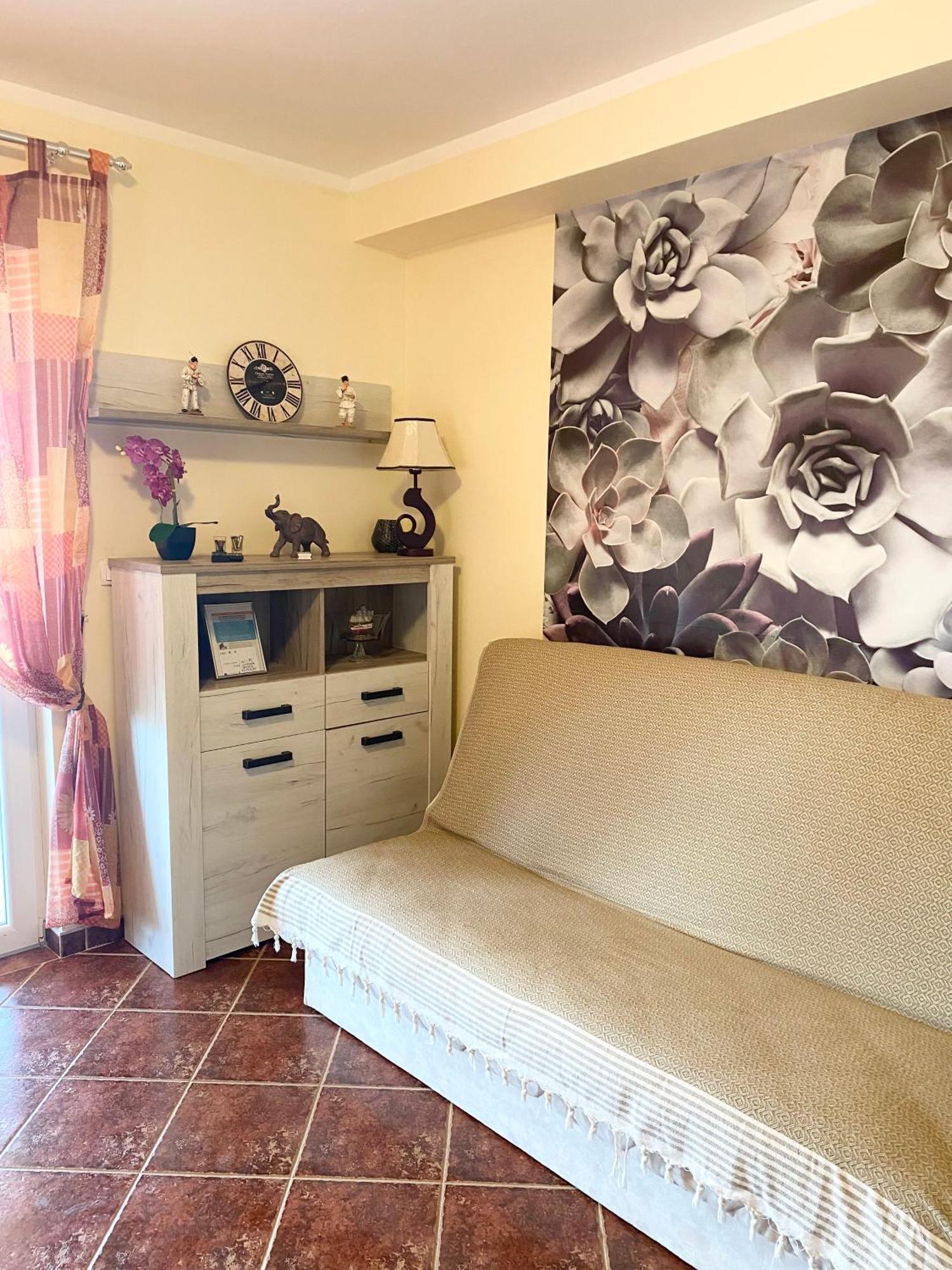 Apartments Villa Viktoria 티바트 외부 사진