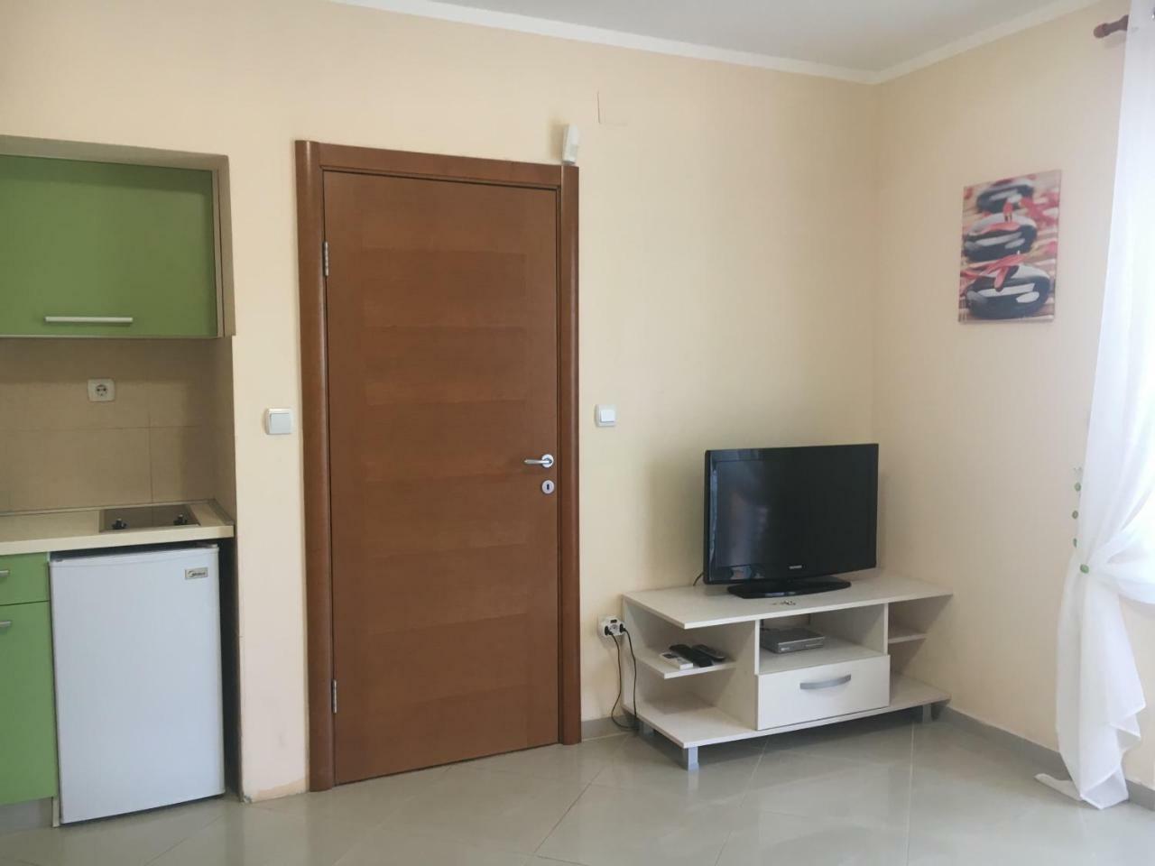 Apartments Villa Viktoria 티바트 외부 사진
